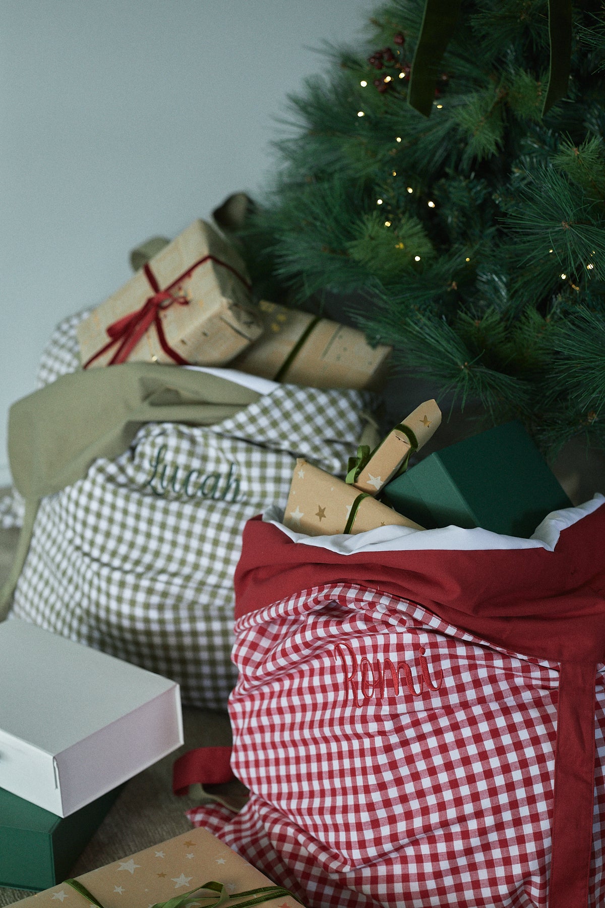 Heirloom Christmas Santa Sack - Candy Cane Gingham