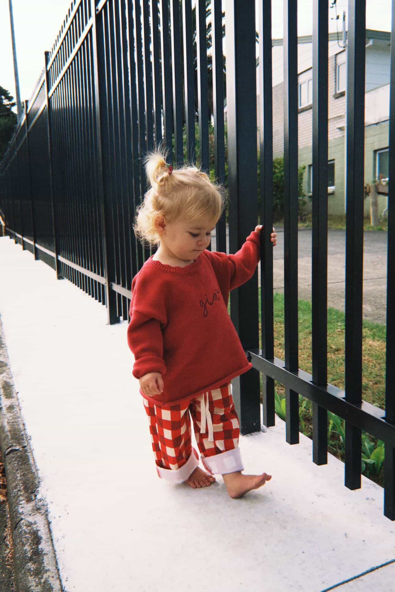 Poppy Knit Sweater - Cherry Red