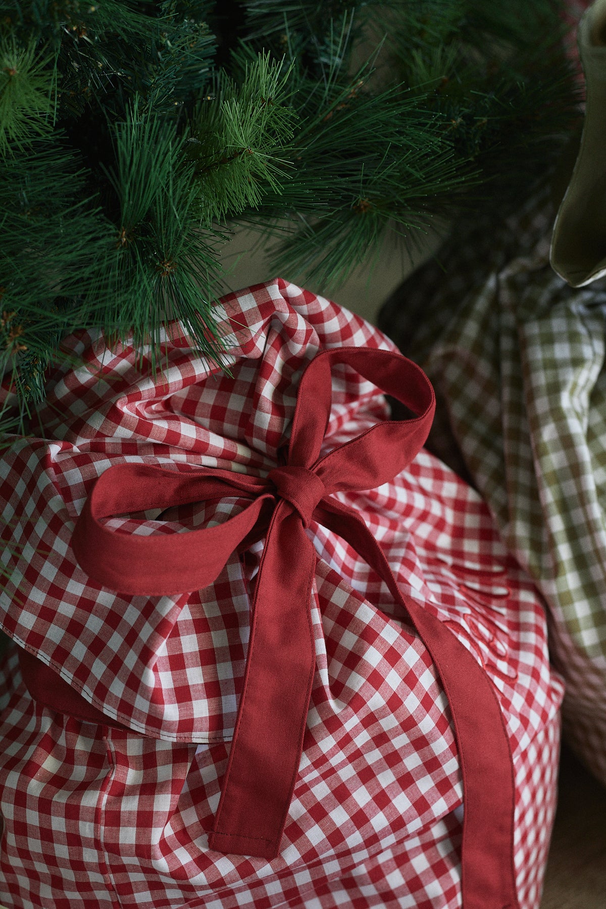 Heirloom Christmas Santa Sack - Candy Cane Gingham