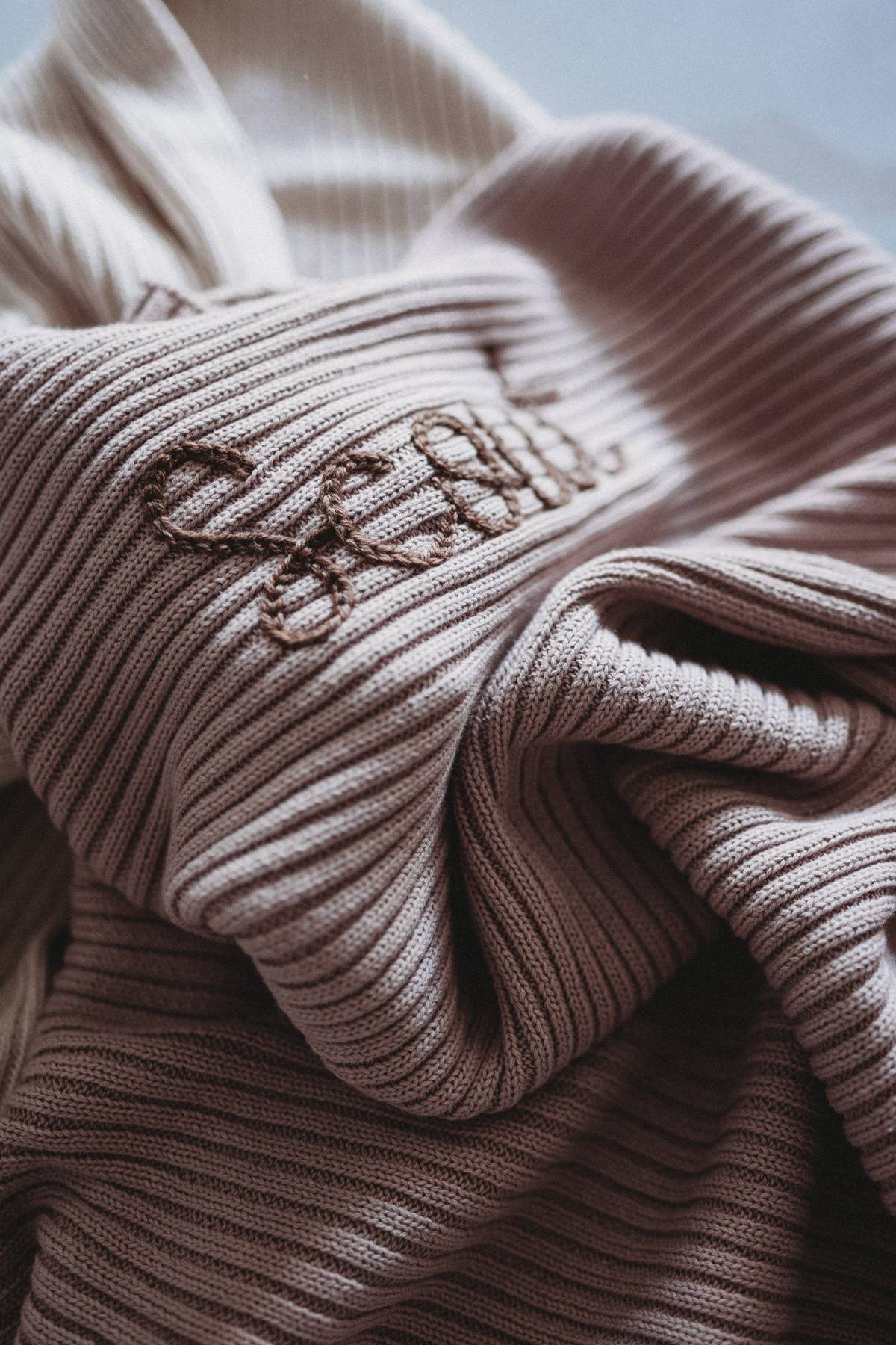 Hand Embroidered Novella Ribbed Knit Blanket - Vintage Dusk