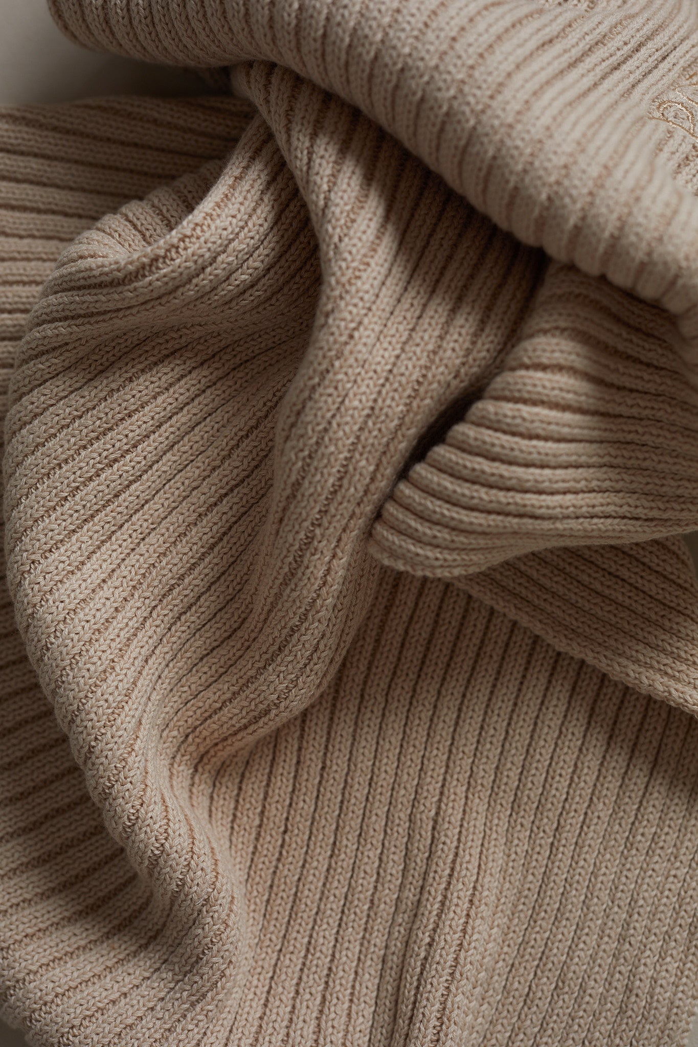 Novella Ribbed Knit Blanket - Beige