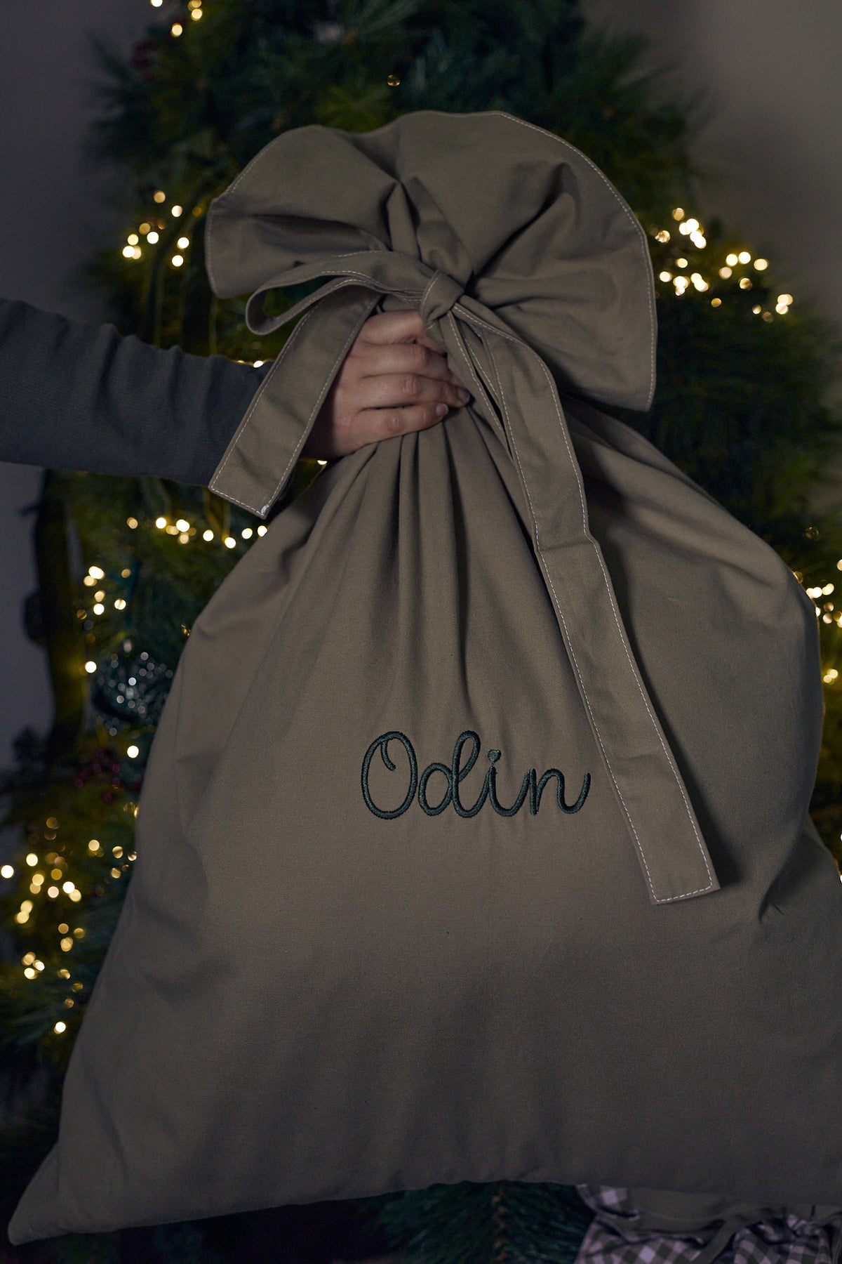Heirloom Christmas Santa Sack - Mistletoe
