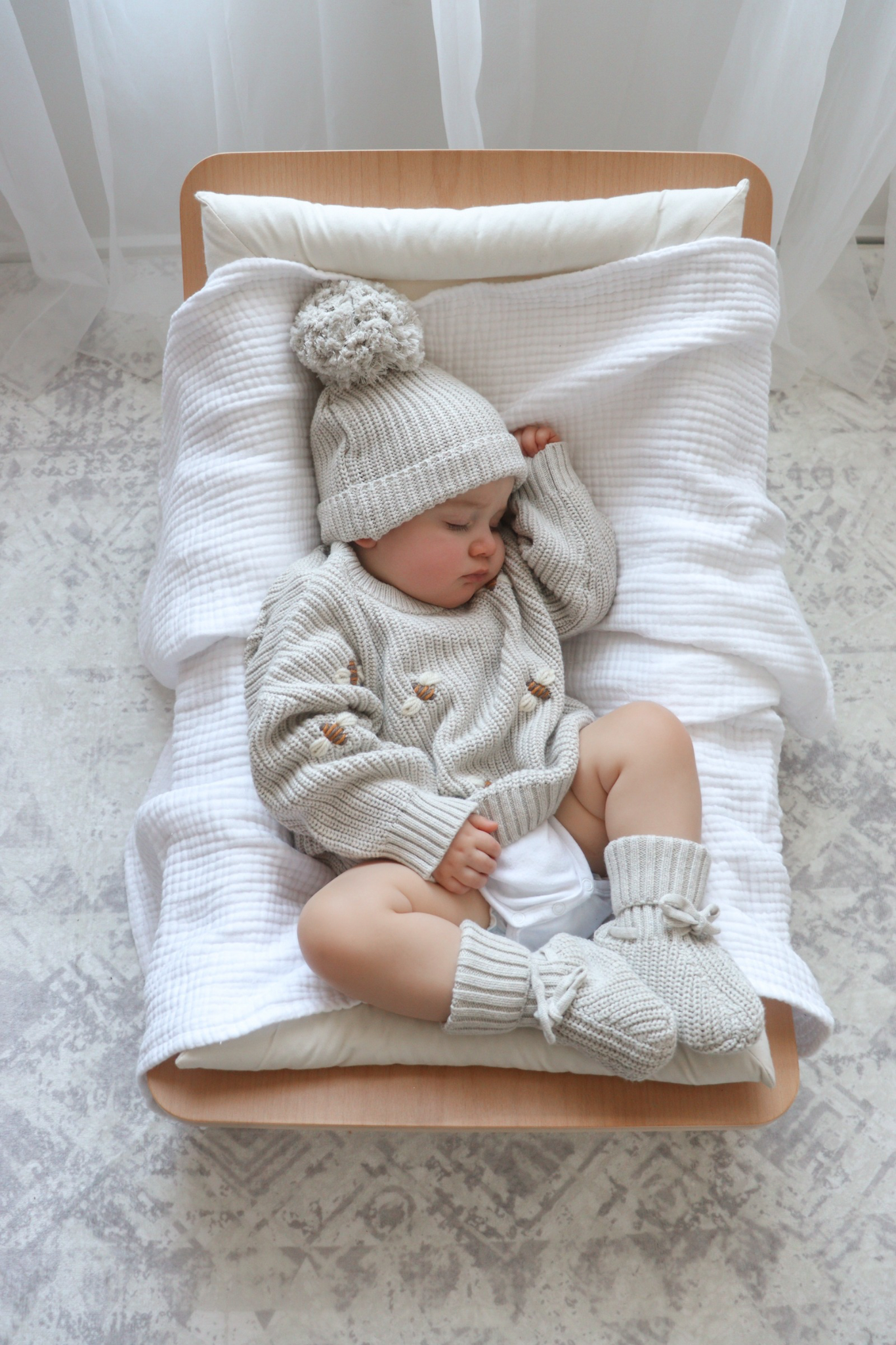 Hand Embroidered Busy Bee Heritage Knit Sweater - Oat Marle